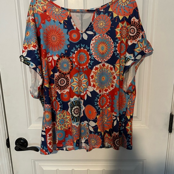 SHEIN Multicolor Mandala Print Short Sleeve Top - Picture 1 of 3